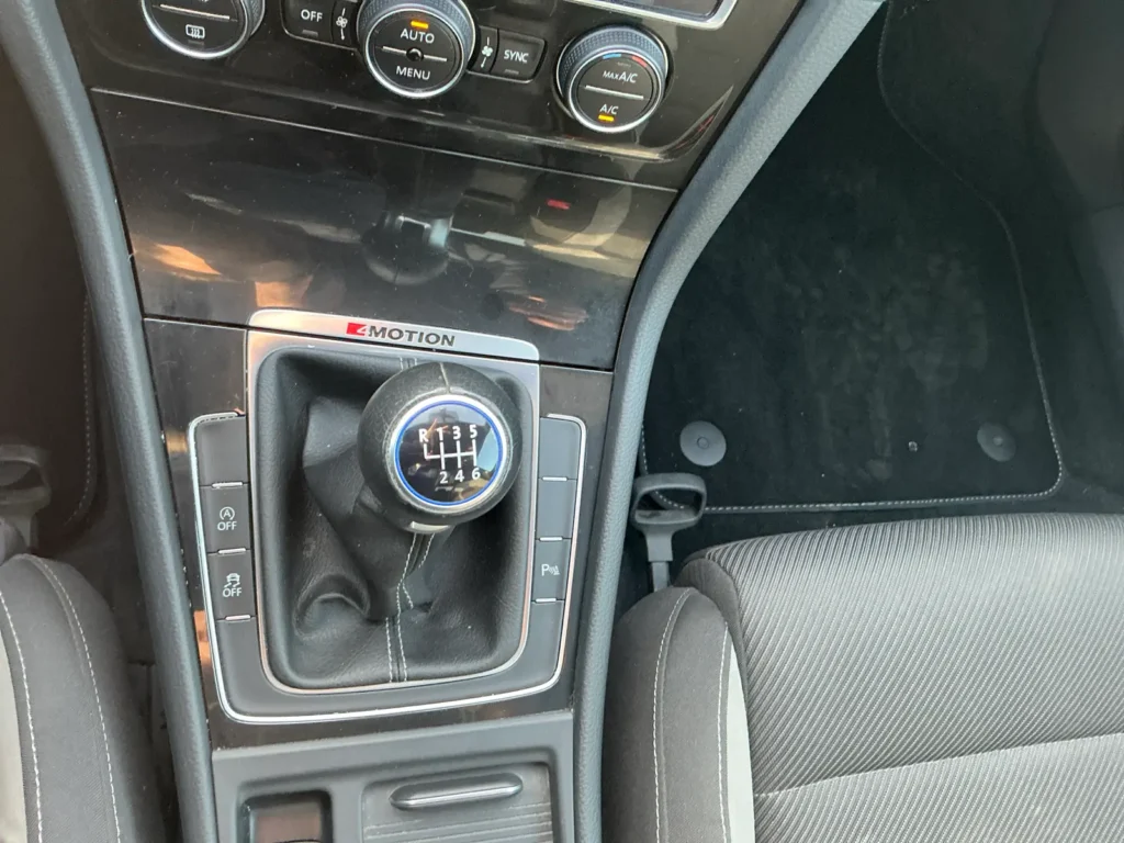 Volkswagen Golf 7 R 2016 Voiture de tourisme