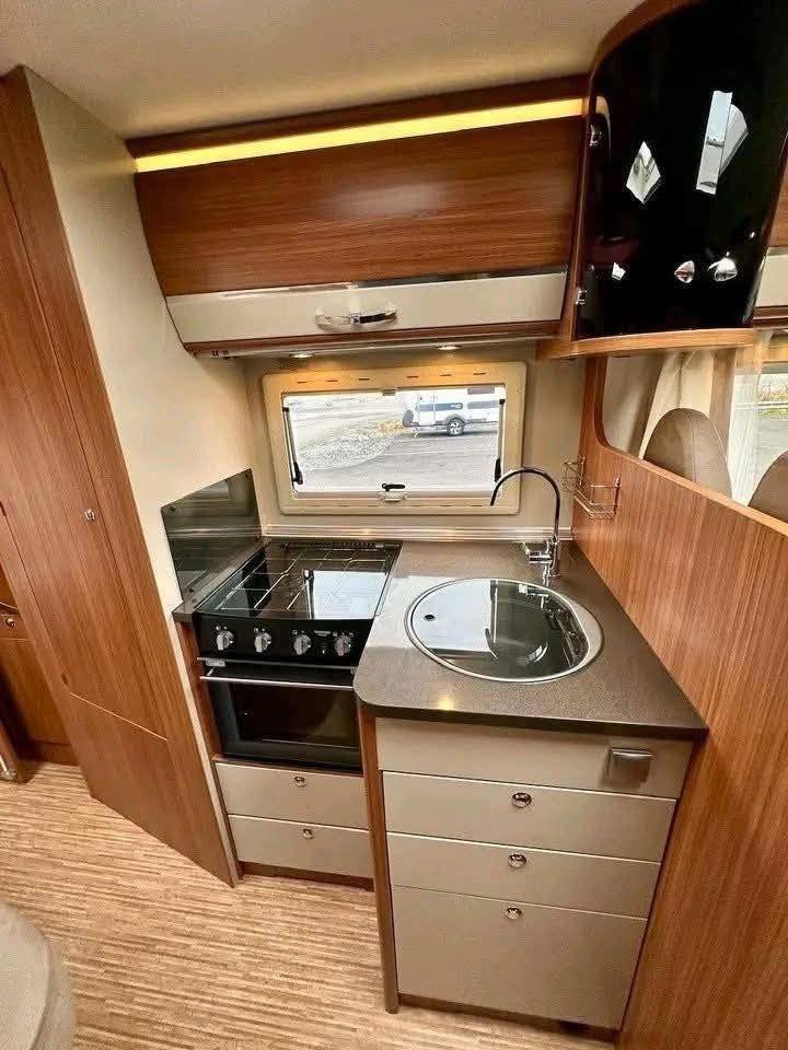 ADRIA CORAL S 680 ST