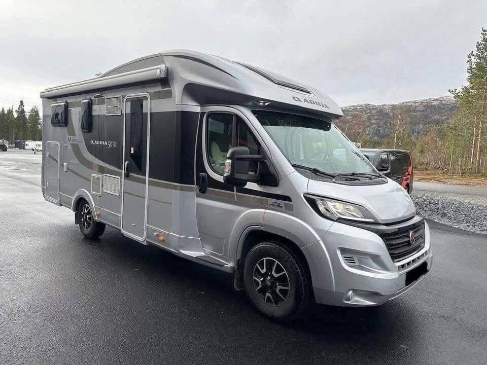 ADRIA MATRIX M 670 SL 2015