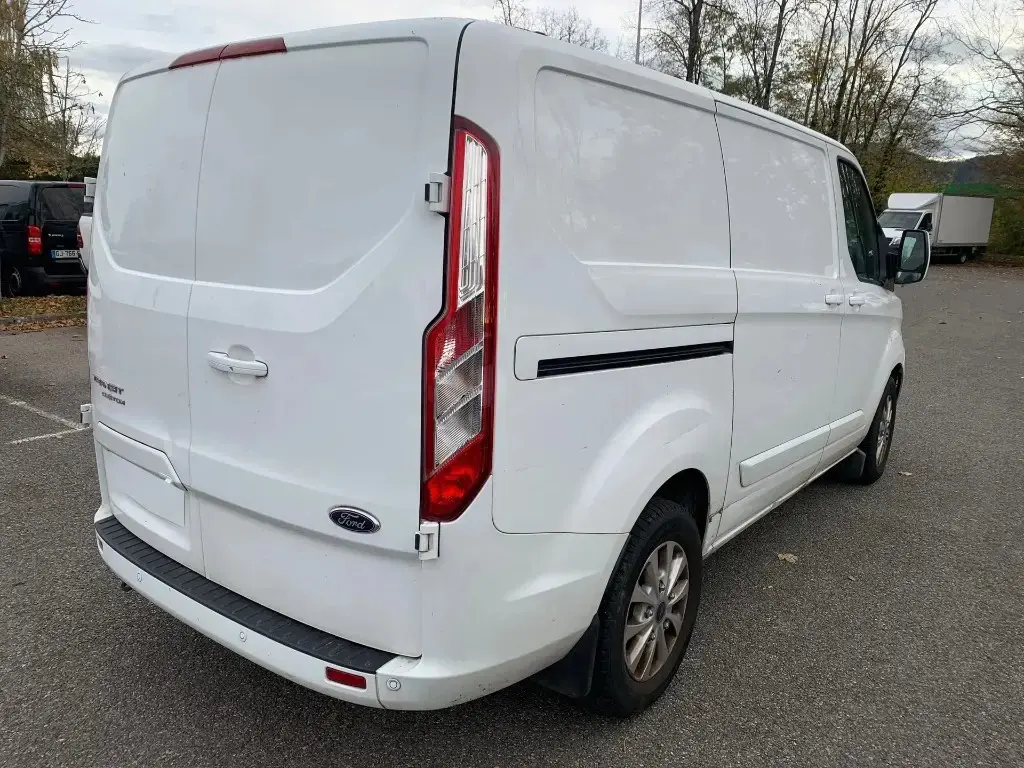 FORD Transit Custom 280 L1H1 2.0 EcoBlue 130 Trend Business 7cv