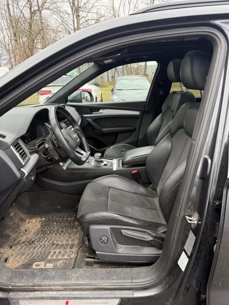 AUDI Q5 55 TFSI E-tron Quattro SLine