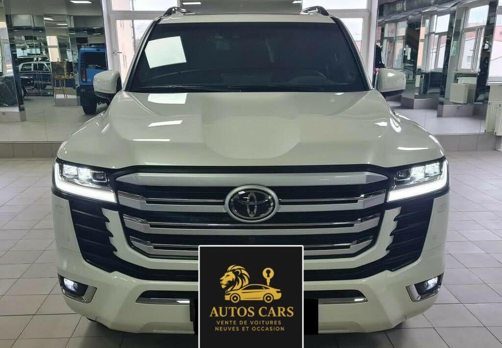 Toyota Land Cruiser LC300 70th Anniversary 2024