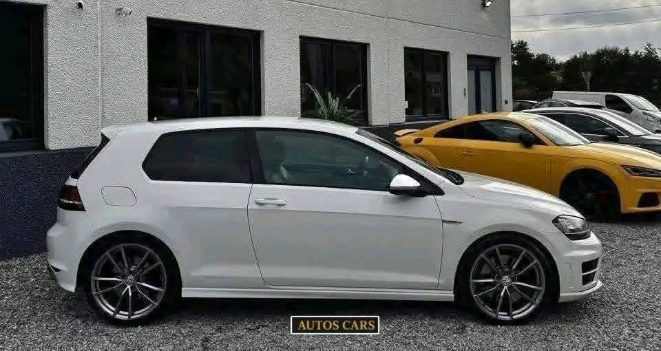 VOLKSWAGEN GOLF 7 R – 300 CH