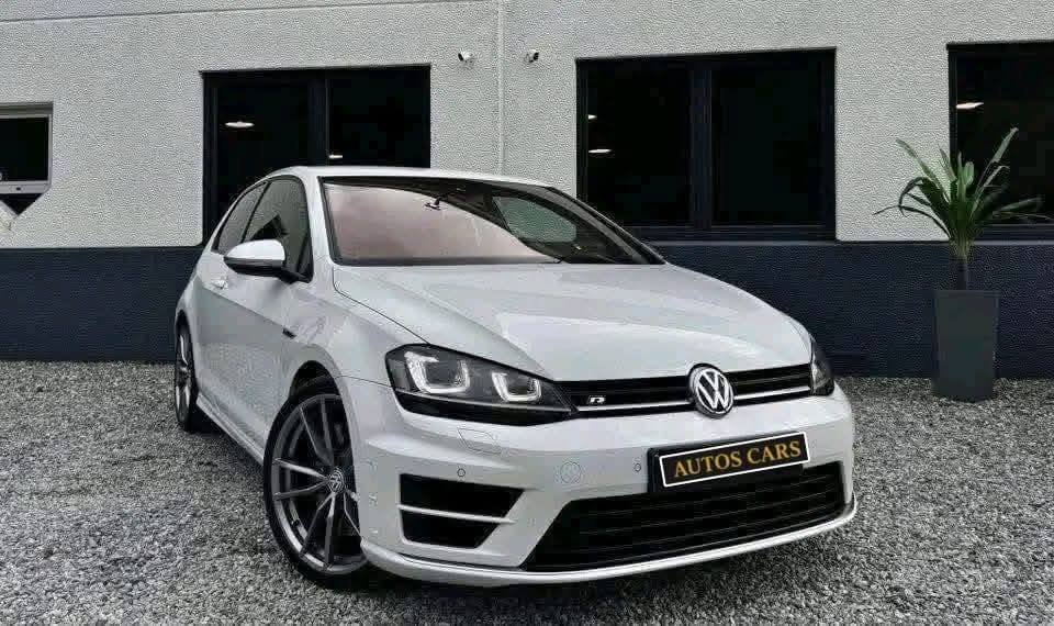 VOLKSWAGEN GOLF 7 R – 300 CH