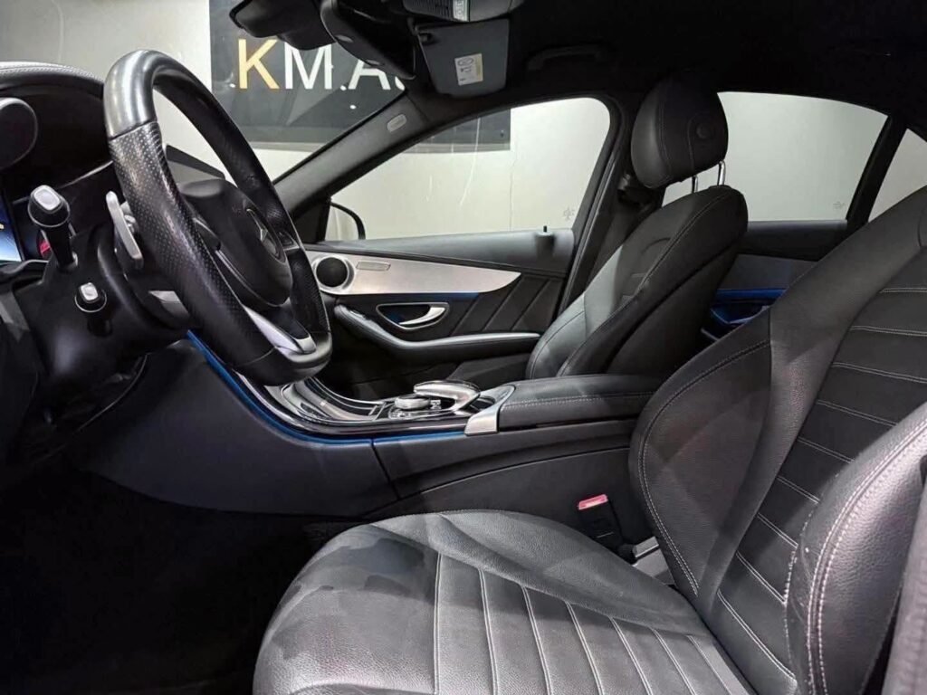Mercedes-Benz C 180 AMG Sport 1.6 Turbo 156 CV