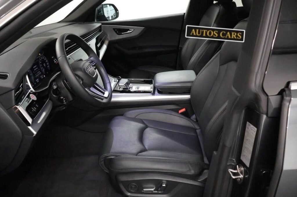AUDI Q8 55 TFSI e QUATTRO TIPTRONIC 381 CV