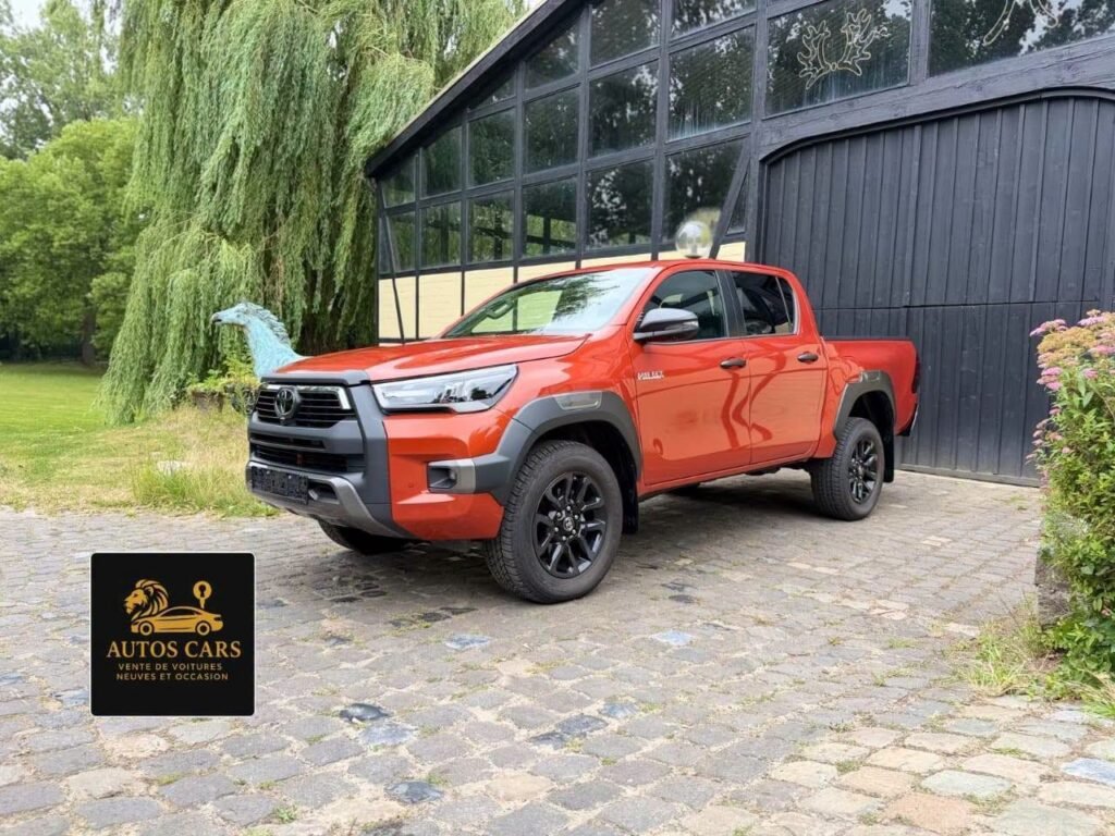 Toyota Hilux Invincible 2.8 D-4D 204 CV