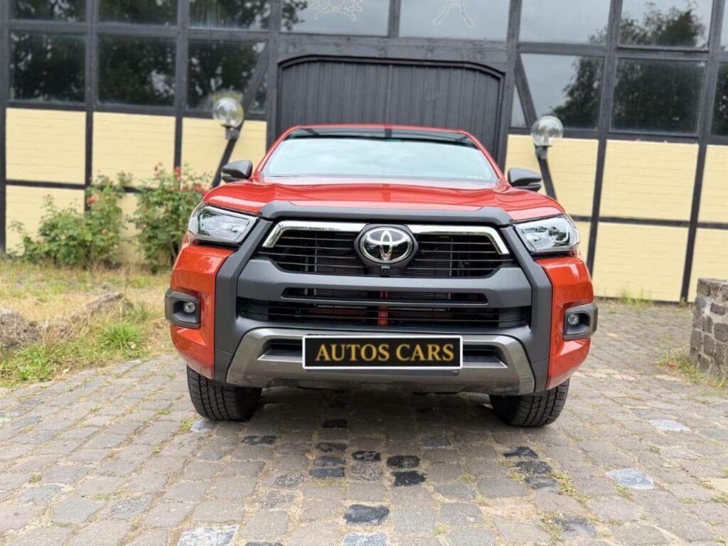 Toyota Hilux Invincible 2.8 D-4D 204 CV