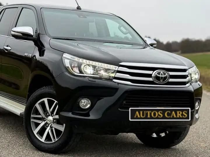 Toyota Hilux Double Cabine Executive 4x4 Diesel 150 CV