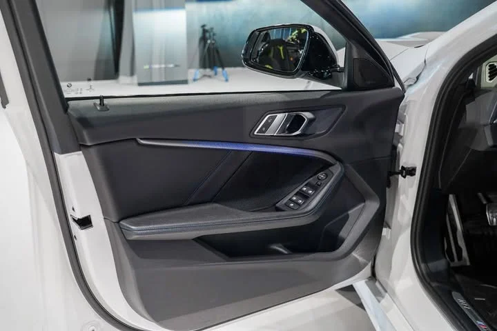 BMW Série 1 118i M Sport Shadow Line 136 CV
