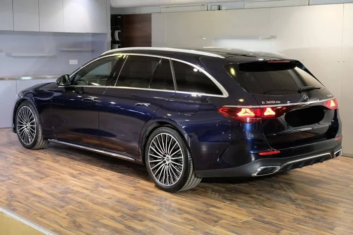 Mercedes-Benz E 300 de T 4MATIC AMG Premium 326 CH