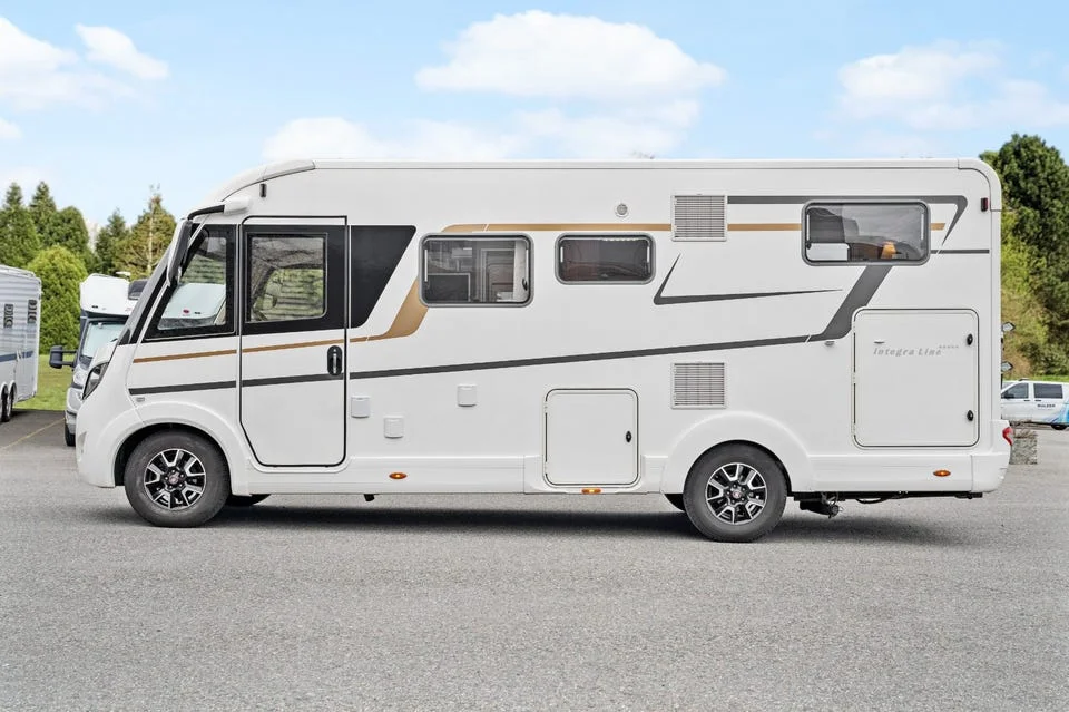 Eura Mobil IL 695 EB 2.3 Multijet 150 CH Automatique