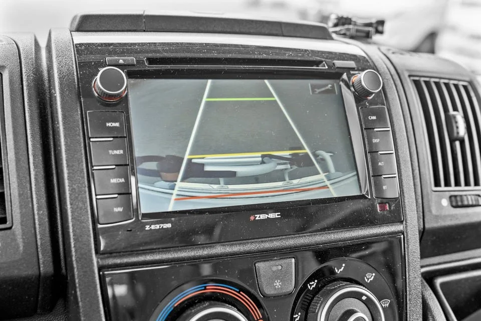 Eura Mobil IL 695 EB 2.3 Multijet 150 CH Automatique