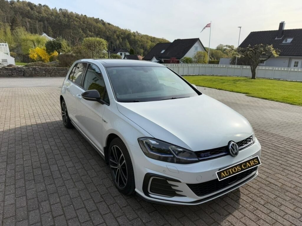 Volkswagen Golf VII GTE 1.4 TSI Hybride Rechargeable 204 CV