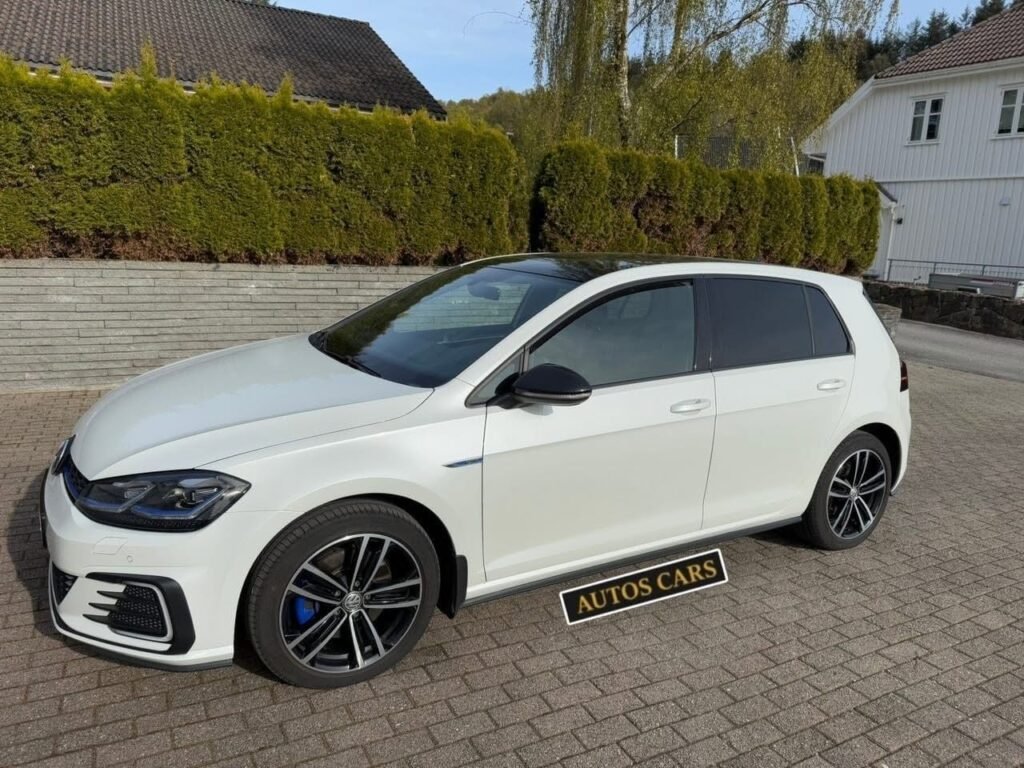 Volkswagen Golf VII GTE 1.4 TSI Hybride Rechargeable 204 CV