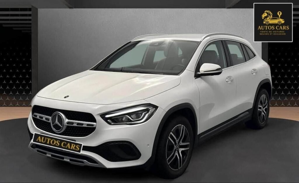 Mercedes-Benz GLA 200 Progressive Essence Automatique 163 CV