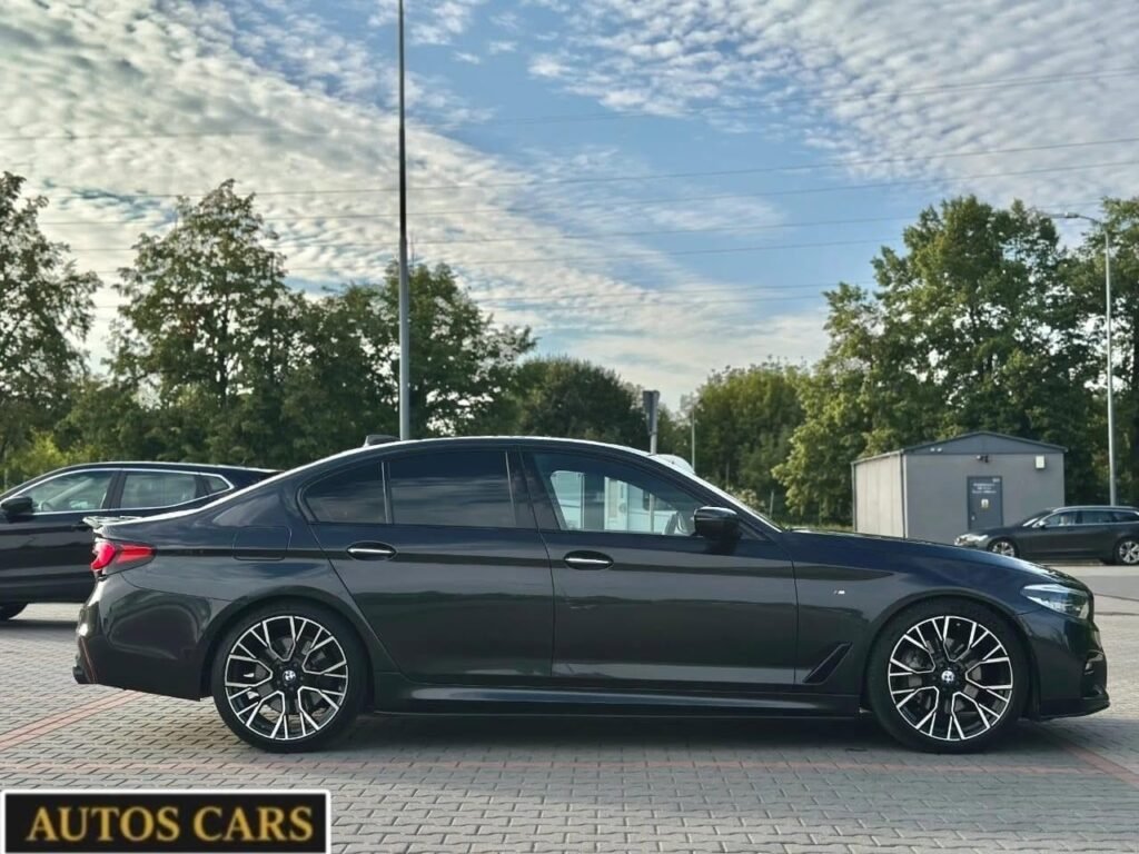 BMW Série 5 540i 3.0 Berline Premium Essence Automatique 340 CV