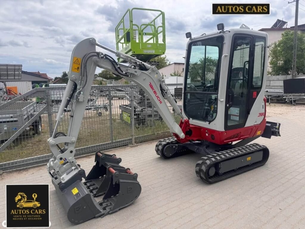 Takeuchi TB320 V3 Mini-Pelle PowerTilt Lehnhoff MS01 Diesel Neuve 0 Heure