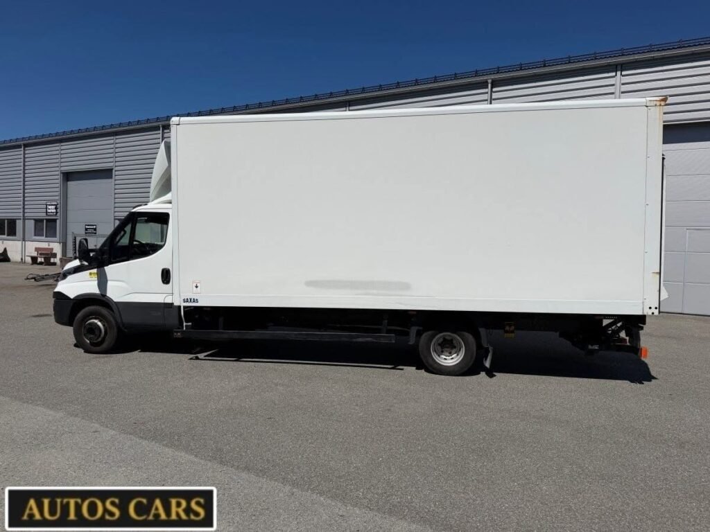 Iveco Daily 70C18 Camion Fourgon Diesel Automatique 180 CV