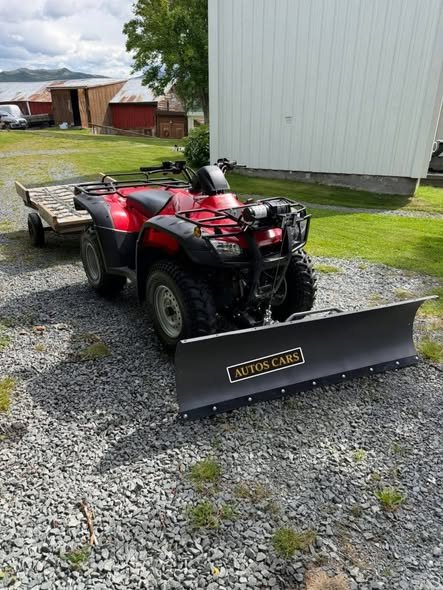 Honda Fourtrax Quad ATV avec Lame Essence Manuelle 19 CV