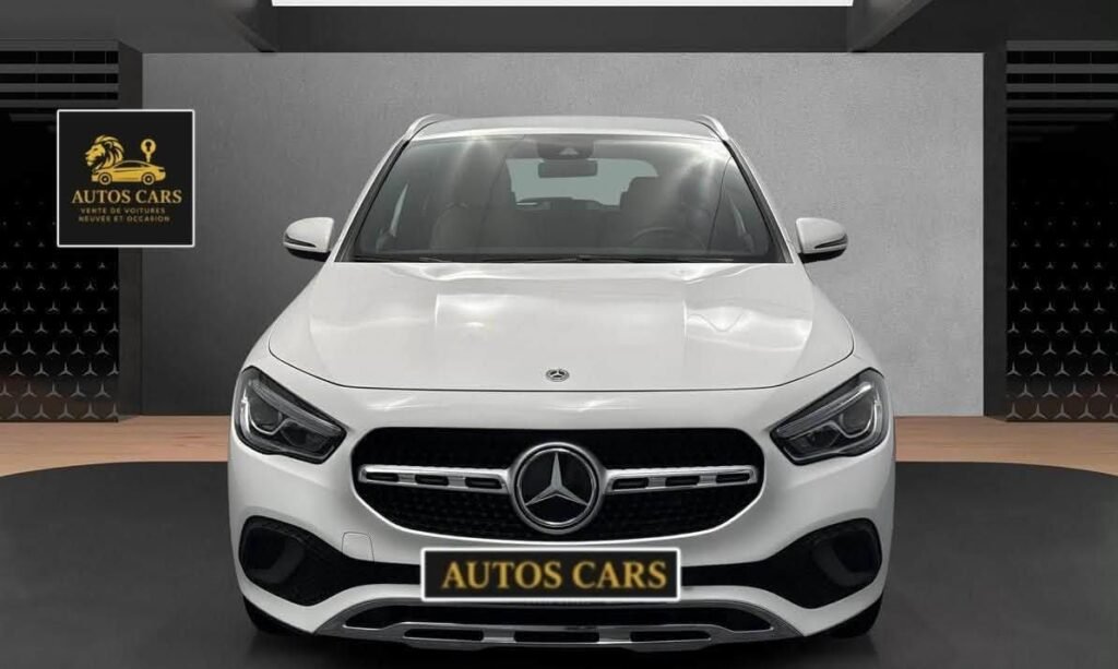 Mercedes-Benz GLA 200 Progressive Essence Automatique 163 CV