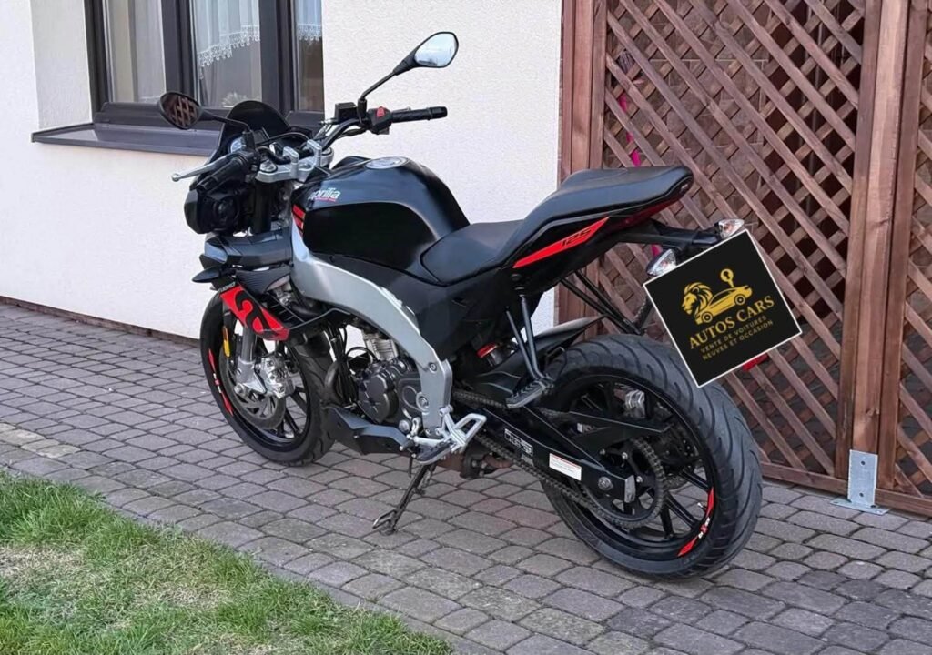 Aprilia Tuono 125 Moto Roadster Naked Essence Manuelle