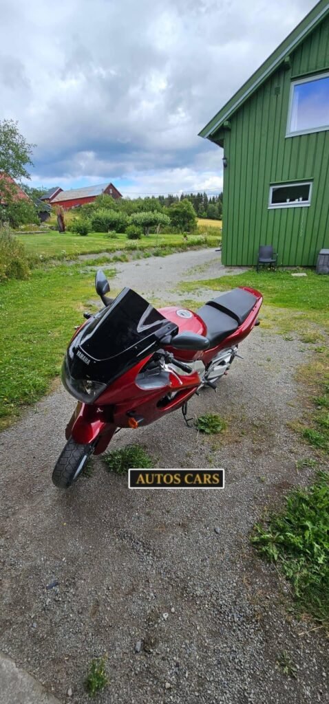Yamaha YZF 1000R Thunderace Moto Sportive Essence Manuelle 99 CV