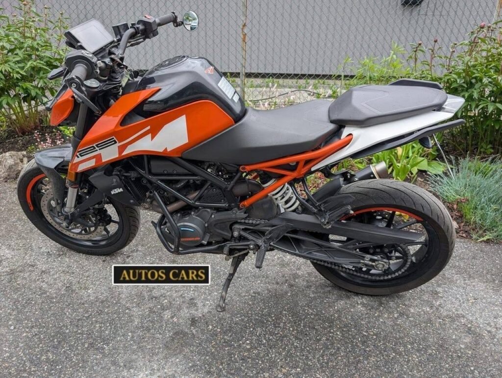 KTM 125 Duke Moto Naked Essence Manuelle 15 CV