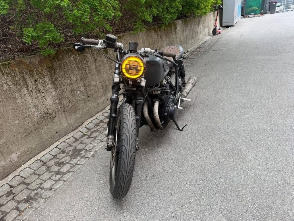 Suzuki GS 650 Cafe Racer Custom Essence Manuelle 673cc