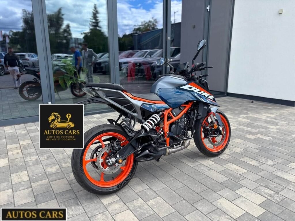 KTM Duke 390 Moto Naked Essence Manuelle 45 CV