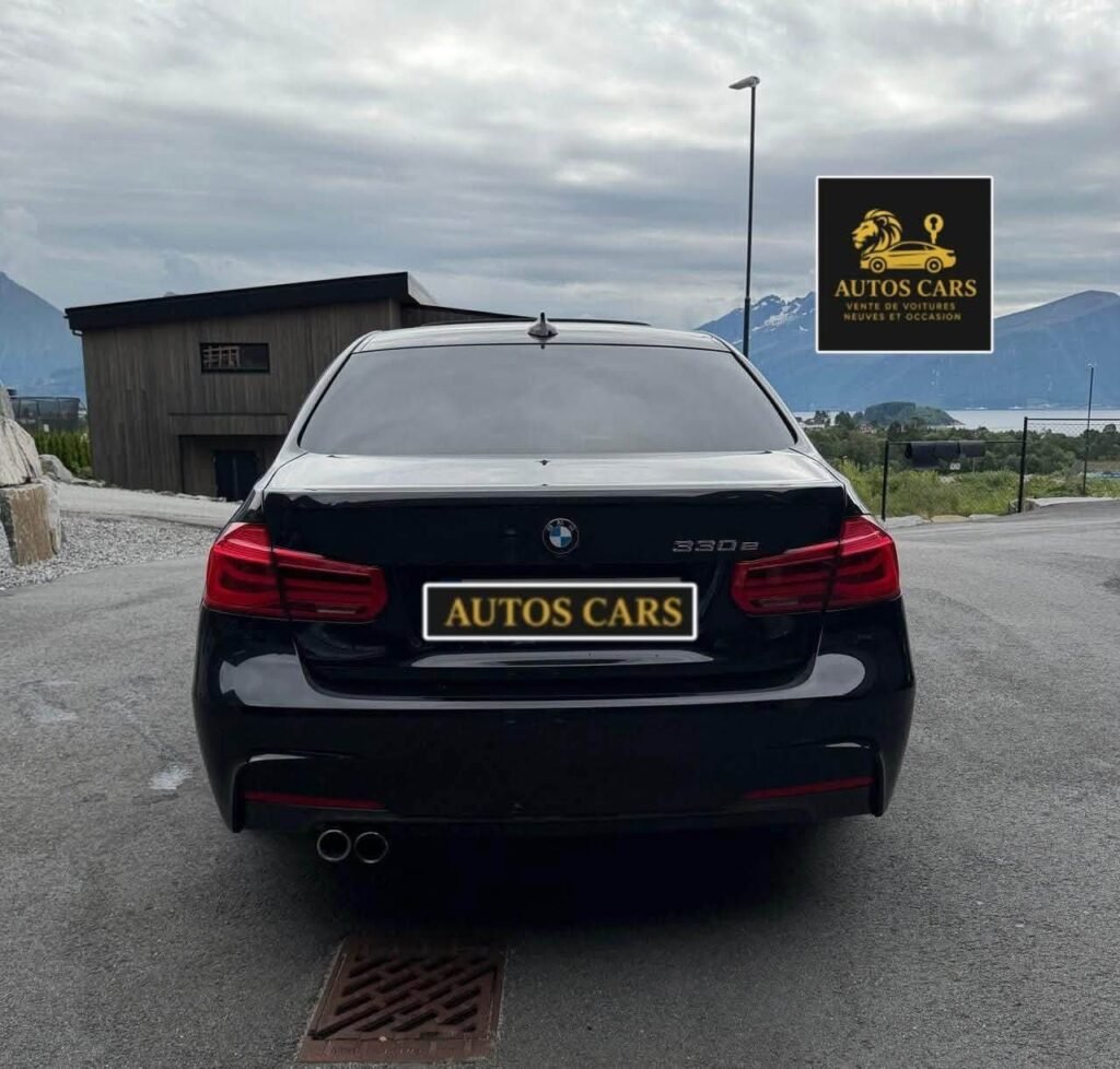 BMW 330e Berline Hybride Rechargeable Boîte Automatique