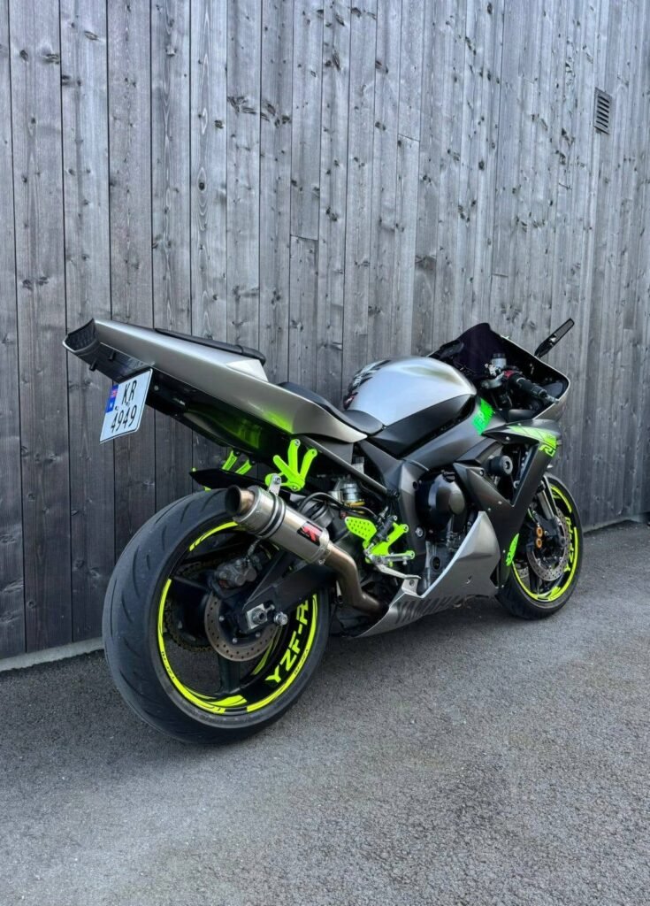 Yamaha YZF-R1 Sportive 998cc 151 CV Boîte Manuelle