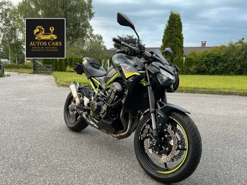 Kawasaki Z900 Moto Naked Essence Manuelle 125 CV