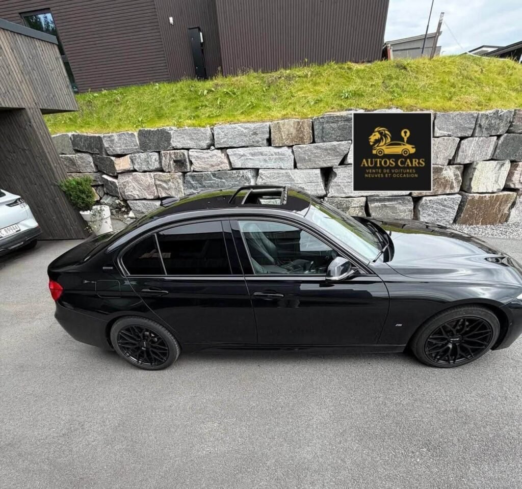 BMW 330e Berline Hybride Rechargeable Boîte Automatique