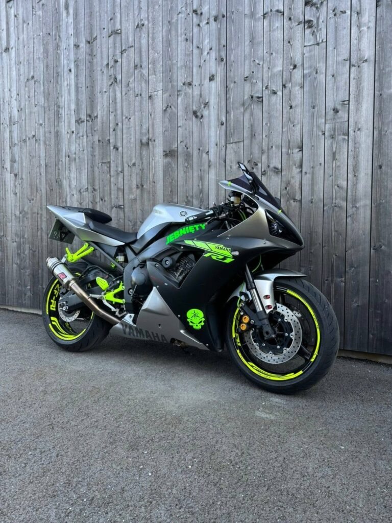 Yamaha YZF-R1 Sportive 998cc 151 CV Boîte Manuelle