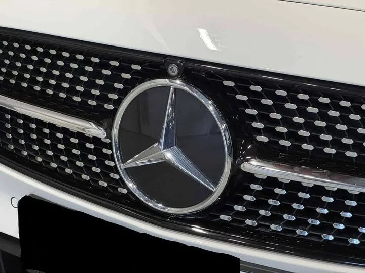 Mercedes-Benz E 300e 4MATIC AMG Line 333 CV