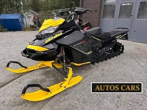 Ski-Doo Summit X 850 SHOT Motoneige Essence 156 ch 2018