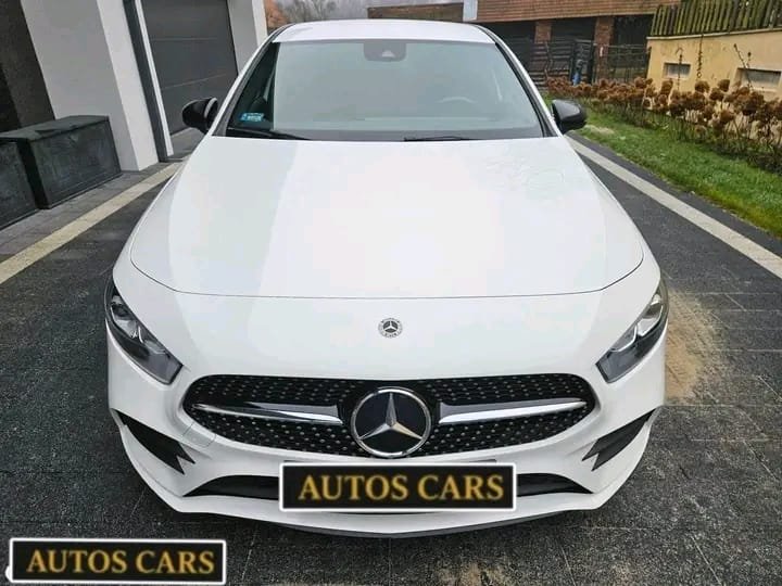 Mercedes-Benz Classe A200 AMG Line Essence Boîte Automatique 7G DCT