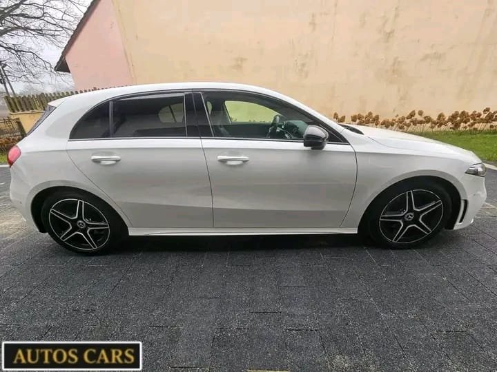 Mercedes-Benz Classe A200 AMG Line Essence Boîte Automatique 7G DCT