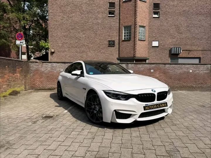 BMW M4 Competition Coupé 450 CV Essence Boîte Automatique Blanc