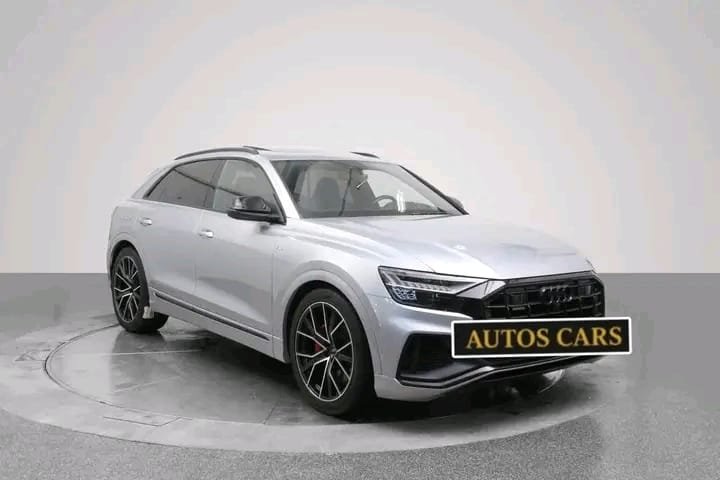 Audi Q8 60 TFSI e Quattro SUV Hybride Rechargeable Boîte Automatique